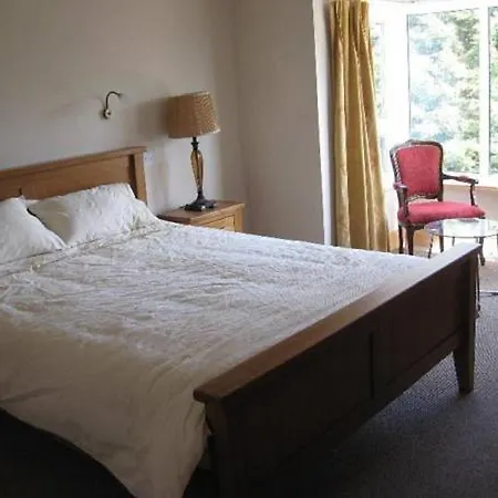 Riverside Bed & Breakfast 3*