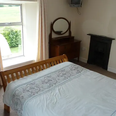 Riverside Bed and Breakfast 3*