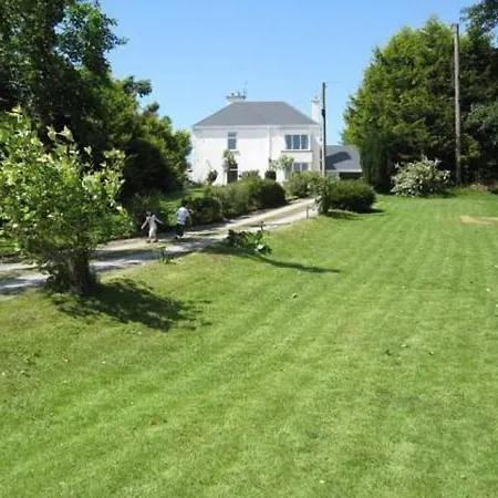 Riverside Bed and Breakfast 3*