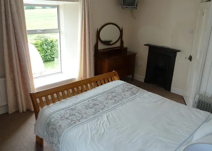 Riverside Bed & Breakfast 3*