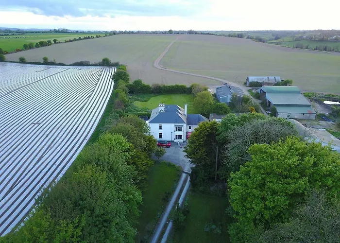 Riverside Bed & Breakfast 3*